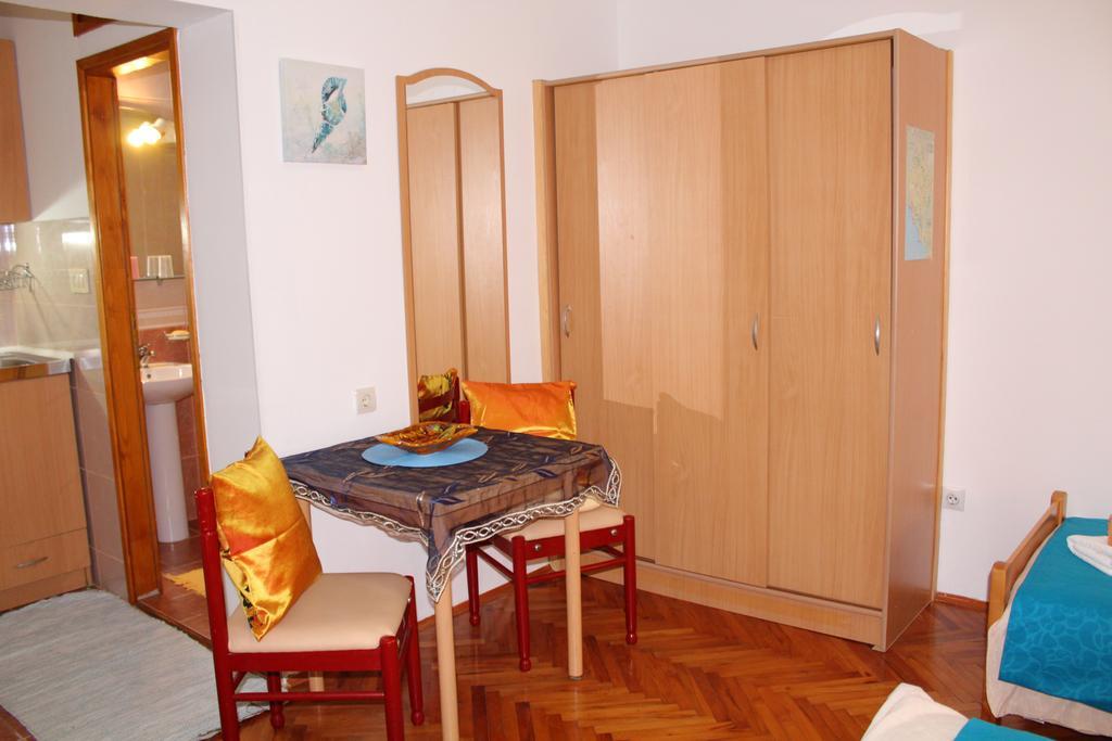 Guest House Tomanovic Herceg Novi Bagian luar foto