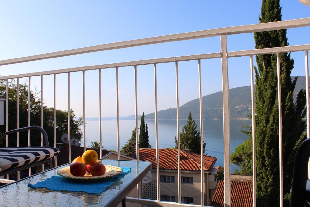 Guest House Tomanovic Herceg Novi Bagian luar foto